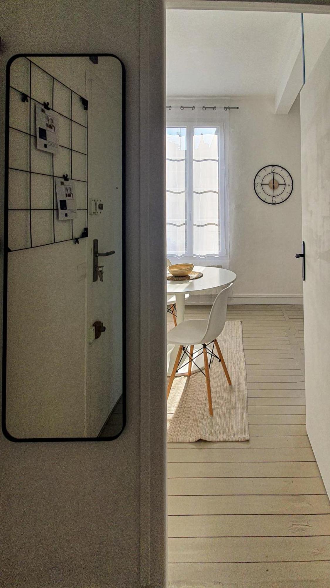 Charming With View Of The Abbaye-aux-hommes