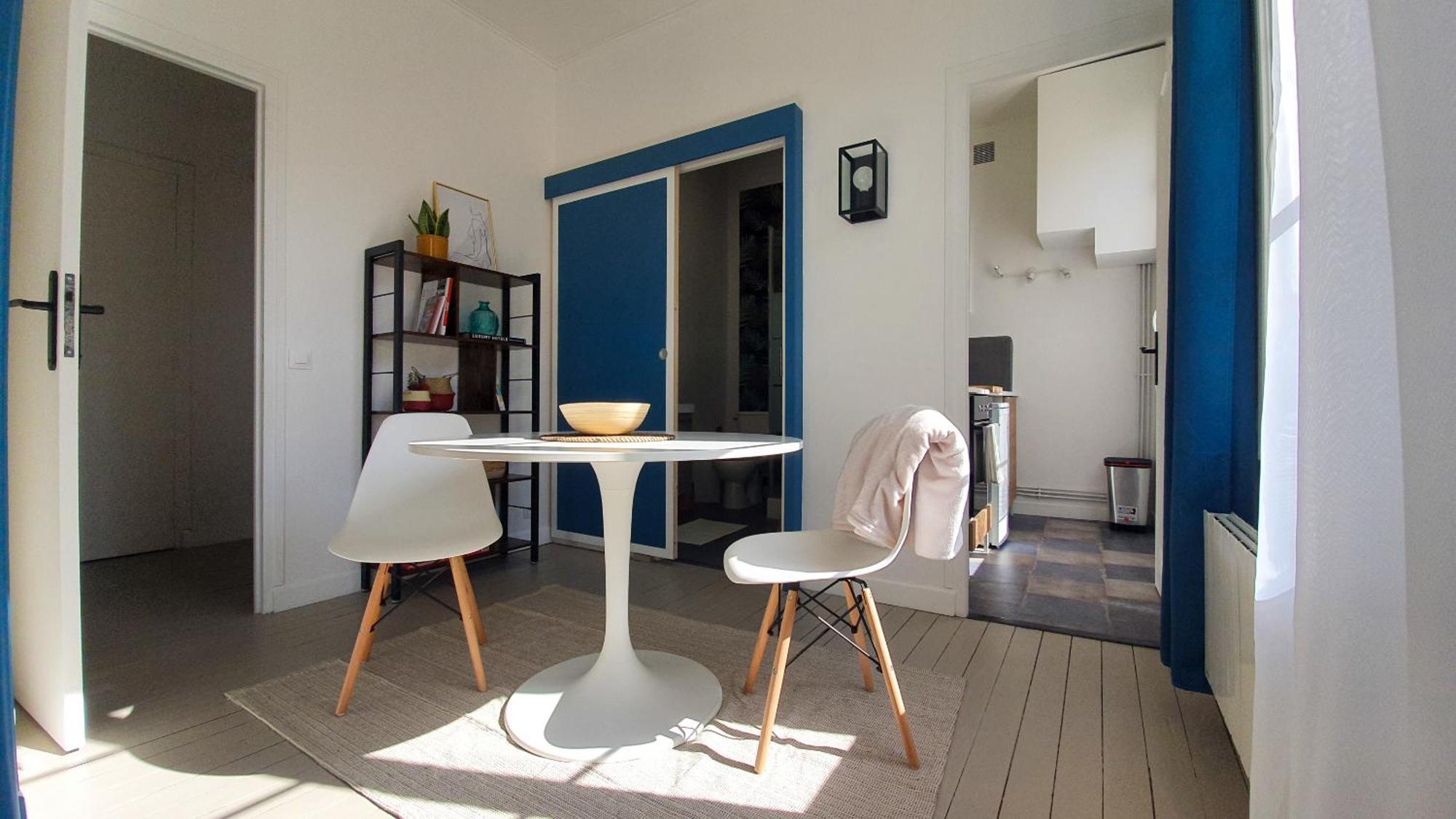 Charming With View Of The Abbaye-aux-hommes